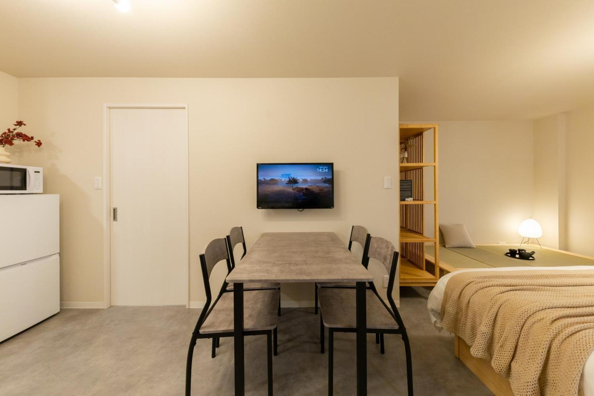 Apartment Retreat